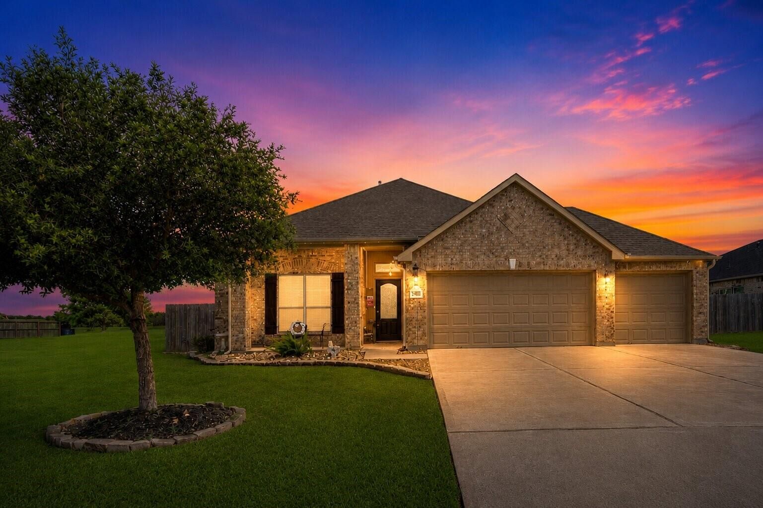 Property Photo:  546 Green Meadows Drive  TX 77486 