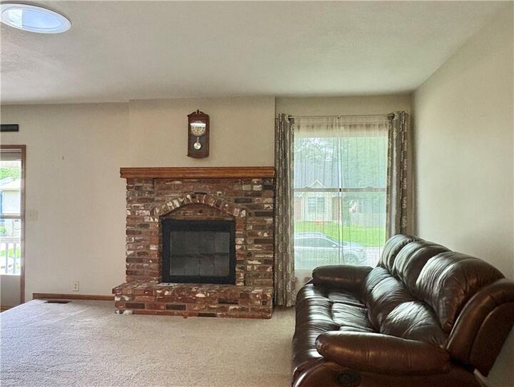 Property Photo:  819 E Northview Street N  KS 66061 
