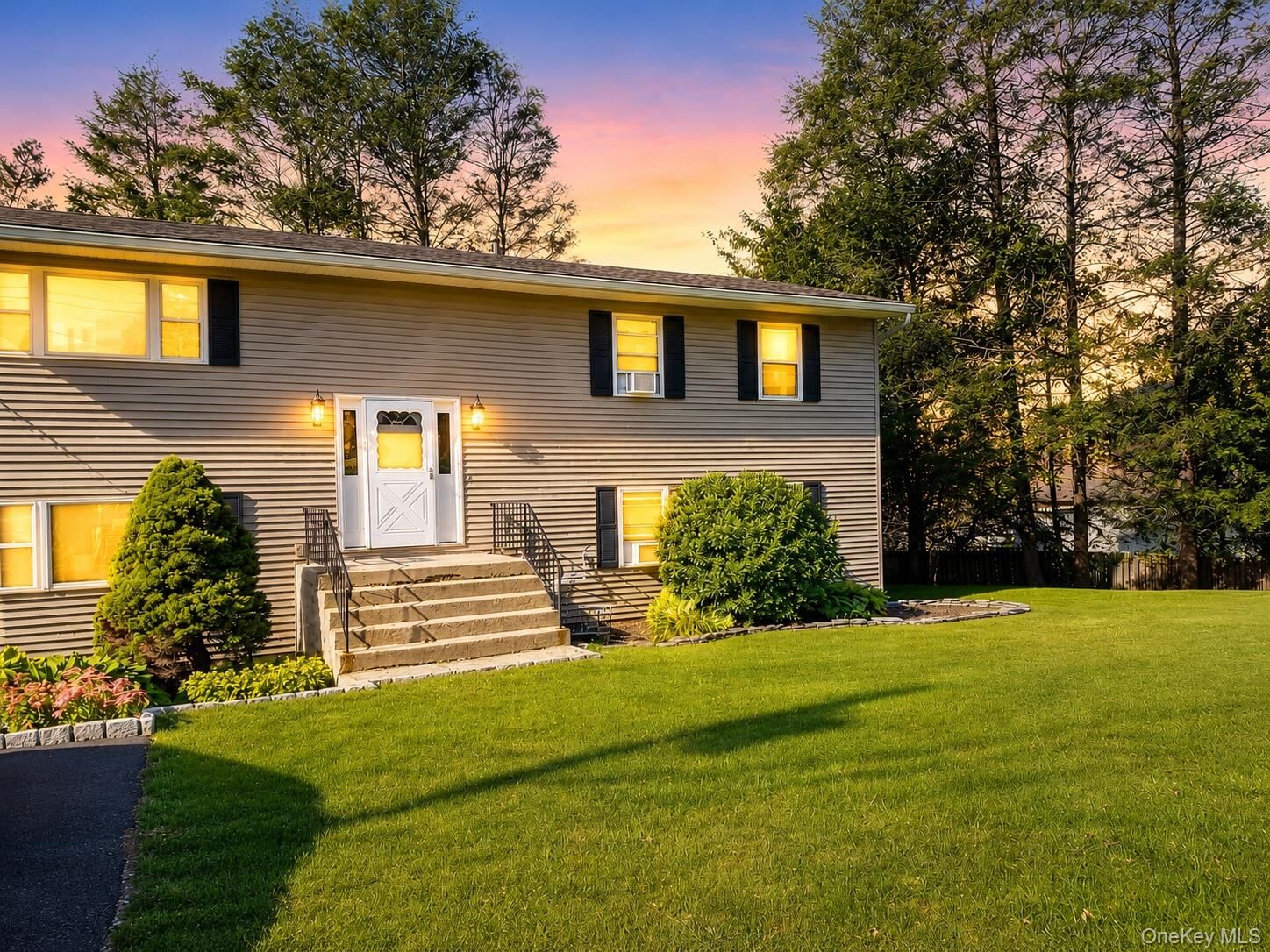 Property Photo:  1 Humming Bird Lane A  NY 10980 