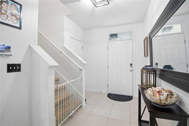 Property Photo:  10230 Geese Trail Circle  FL 33573 