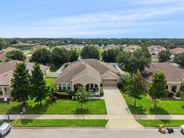 Property Photo: 4042 Chandler Estates Drive FL 32712