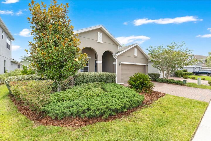 Property Photo:  1127 Castlevecchio Loop  FL 32825 