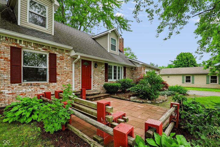 Property Photo:  1140 Stringtown Pike  IN 46034 