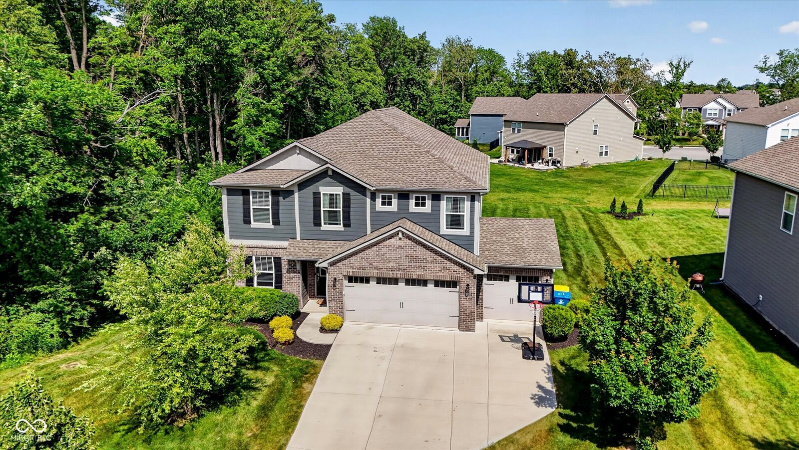 Property Photo:  9863 Gaylen Court  IN 46040 