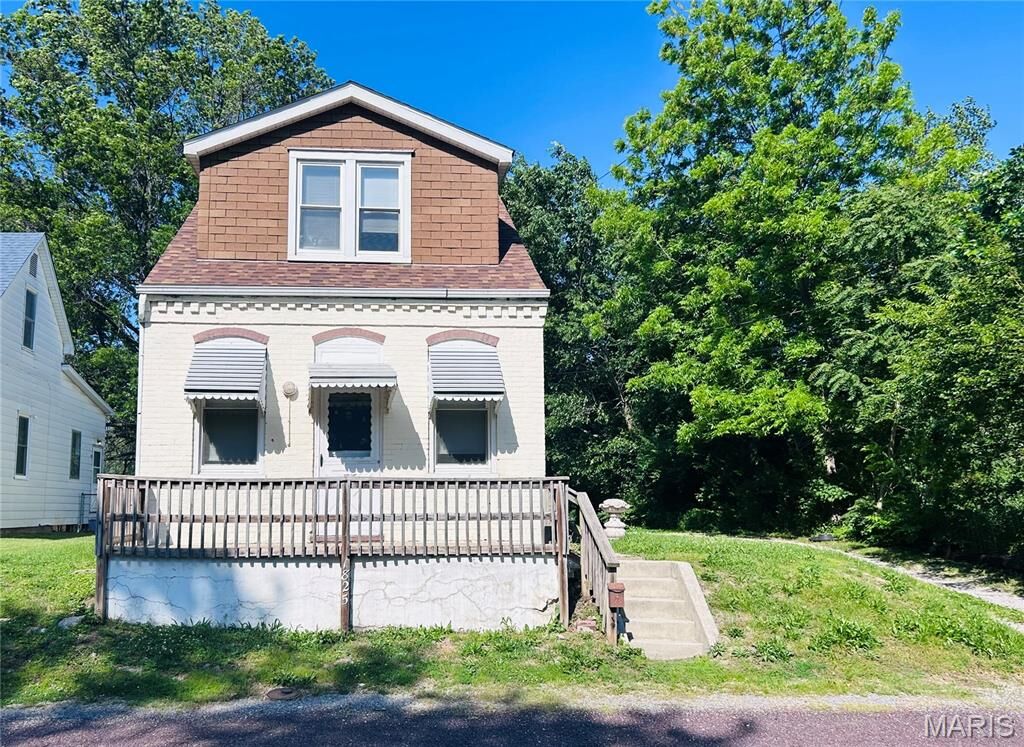 Property Photo:  1825 Bunsen Avenue  IL 62226 