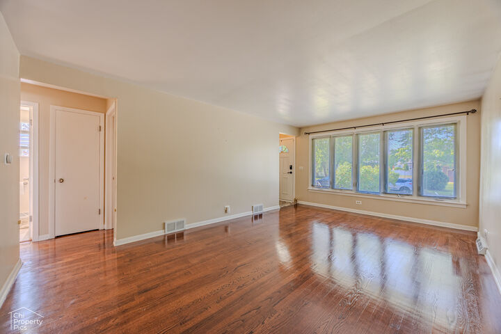Property Photo:  10526 Altgeld Street  IL 60164 