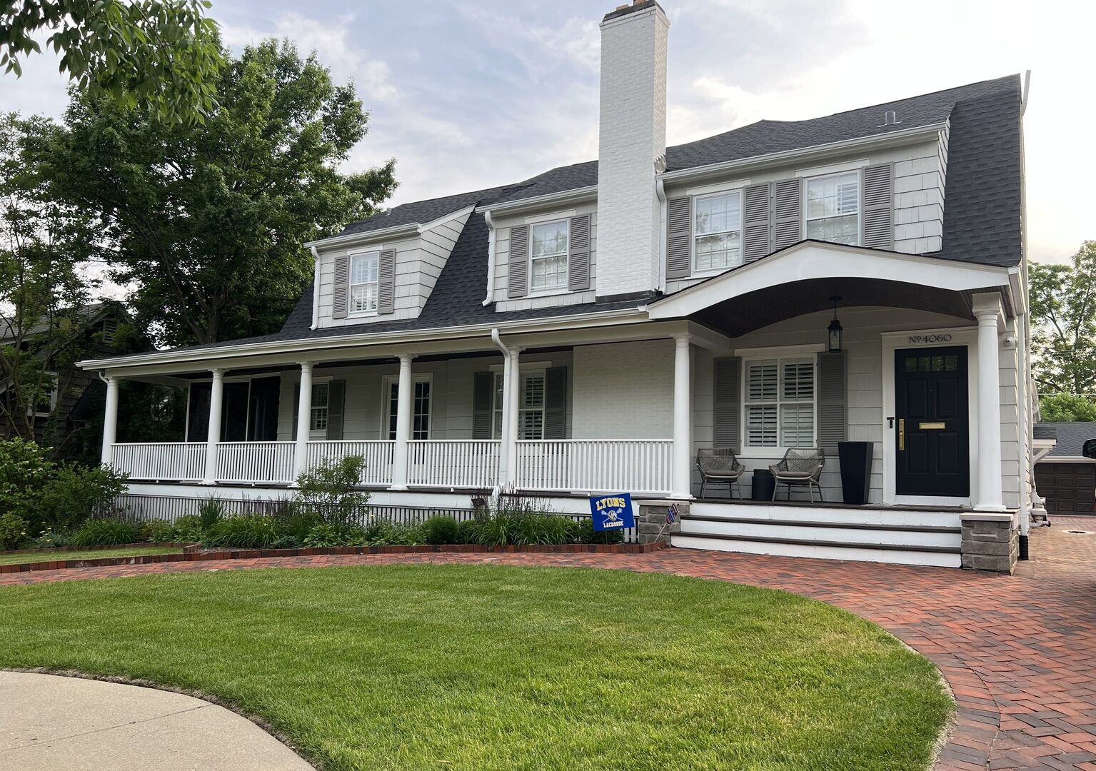 Property Photo: 4060 Grove Avenue IL 60558