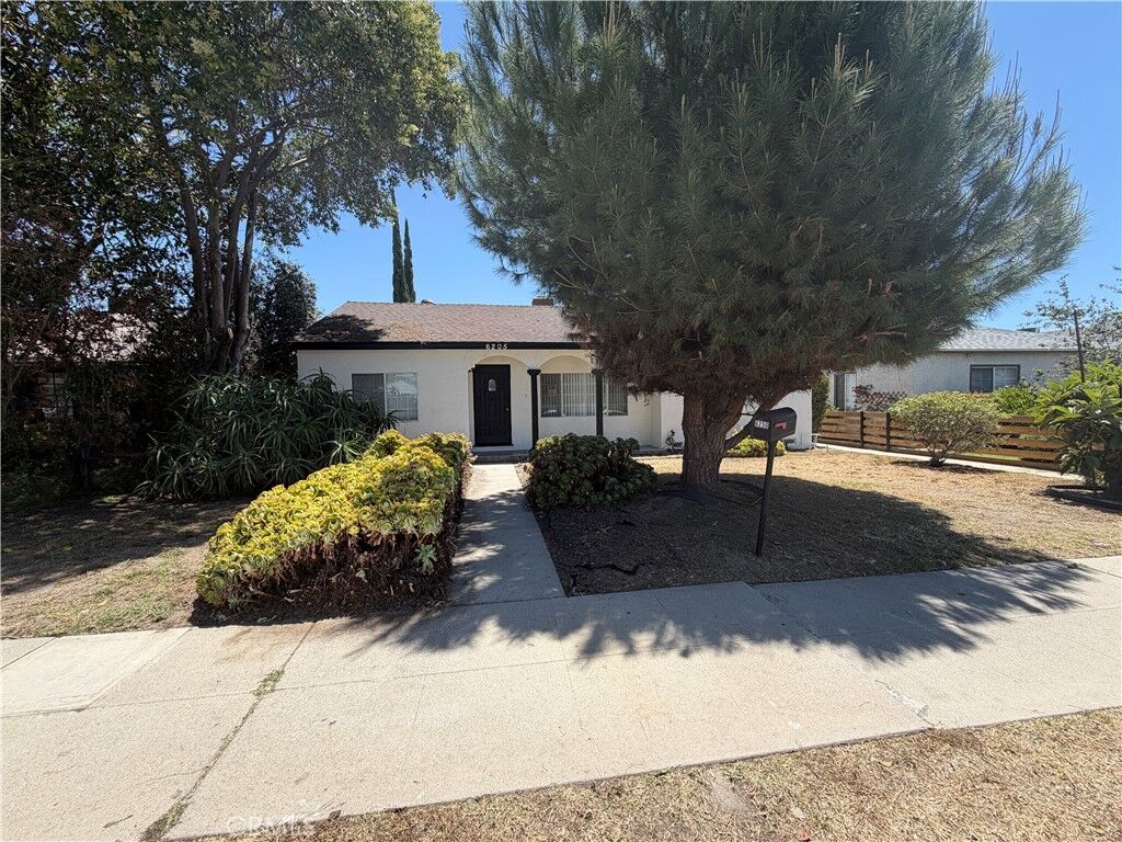 Property Photo: 6250 Babcock Avenue CA 91606