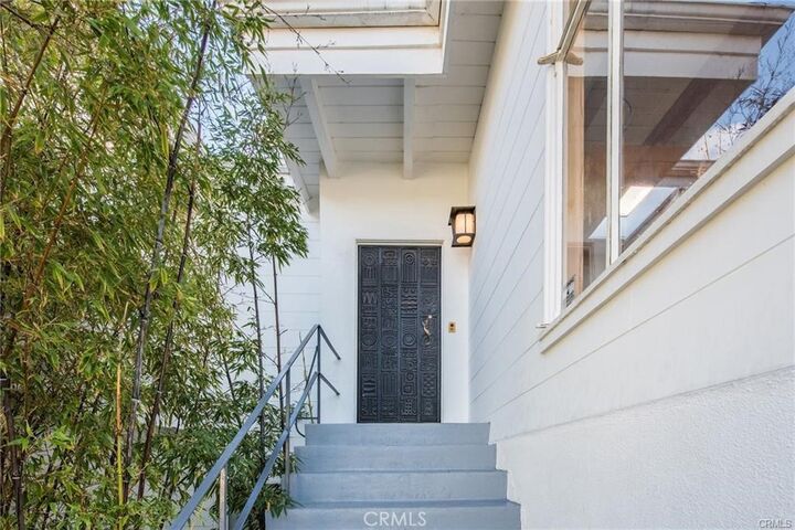 Property Photo: 2828 Pacific View CA 90068