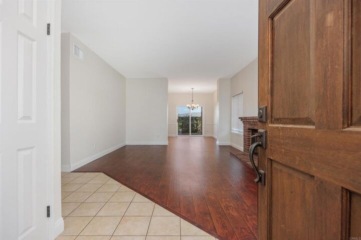 Property Photo:  1816 Willowspring Drive  CA 92024 