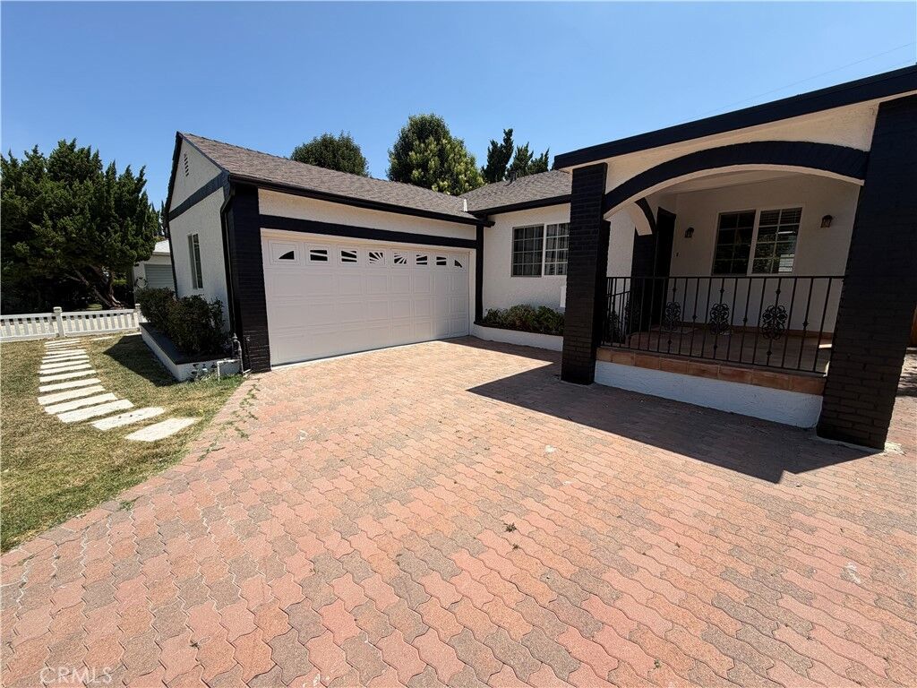 Property Photo:  6654 Capps Avenue  CA 91335 