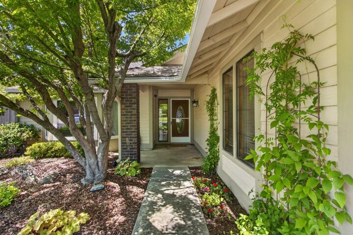 Property Photo:  1310 Carnation Court  CA 95661 