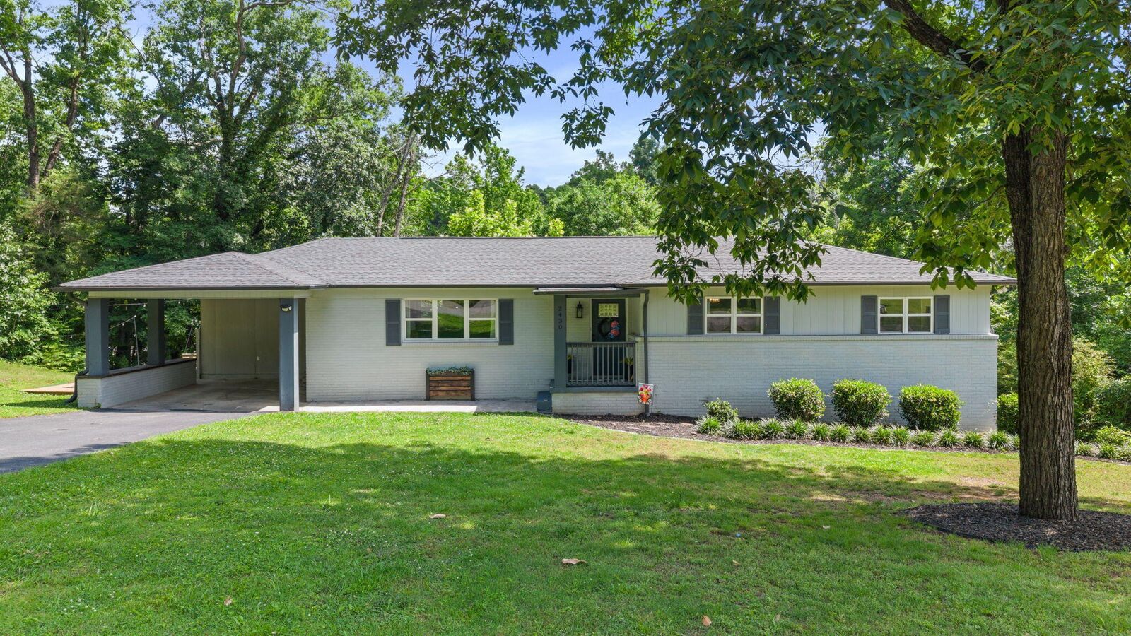 Property Photo:  2430 Walnut Drive NW  TN 37311 