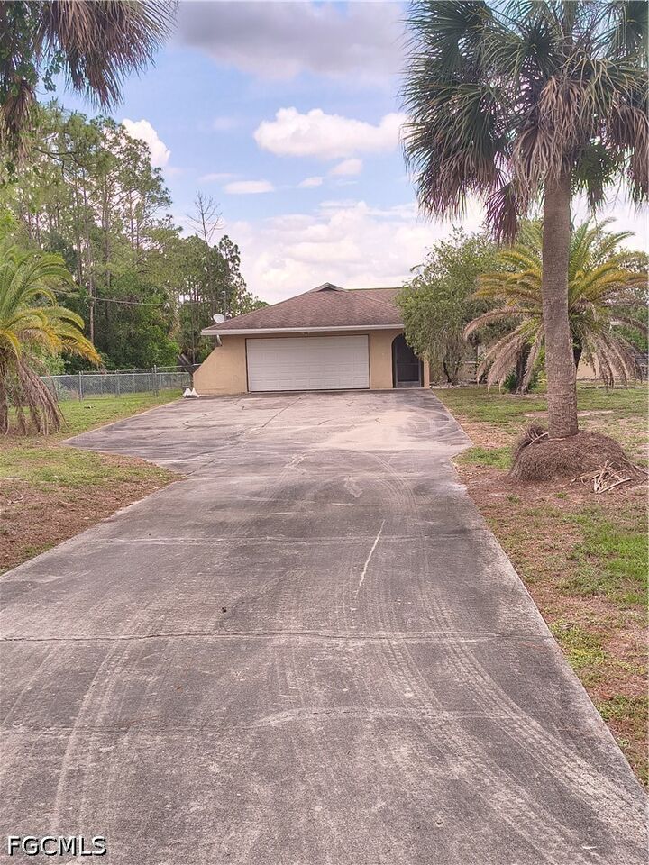 Property Photo:  1008 Cortez Avenue  FL 33972 
