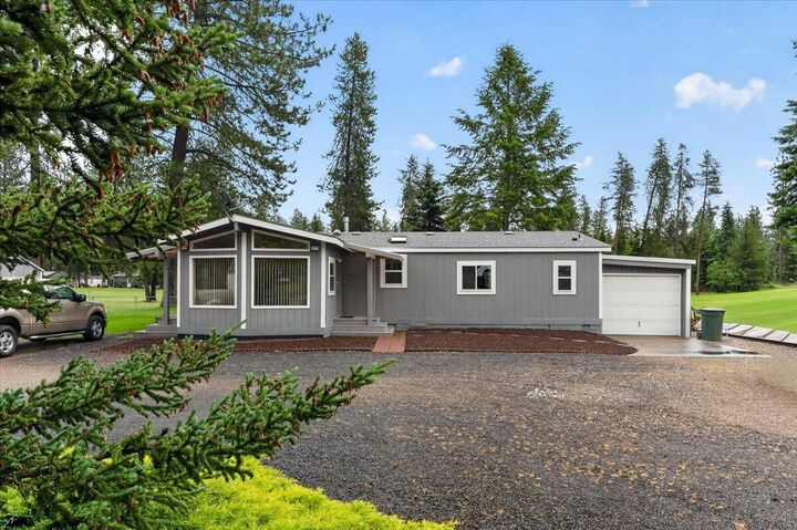 Property Photo: 178 E Trappers Loop WA 99109