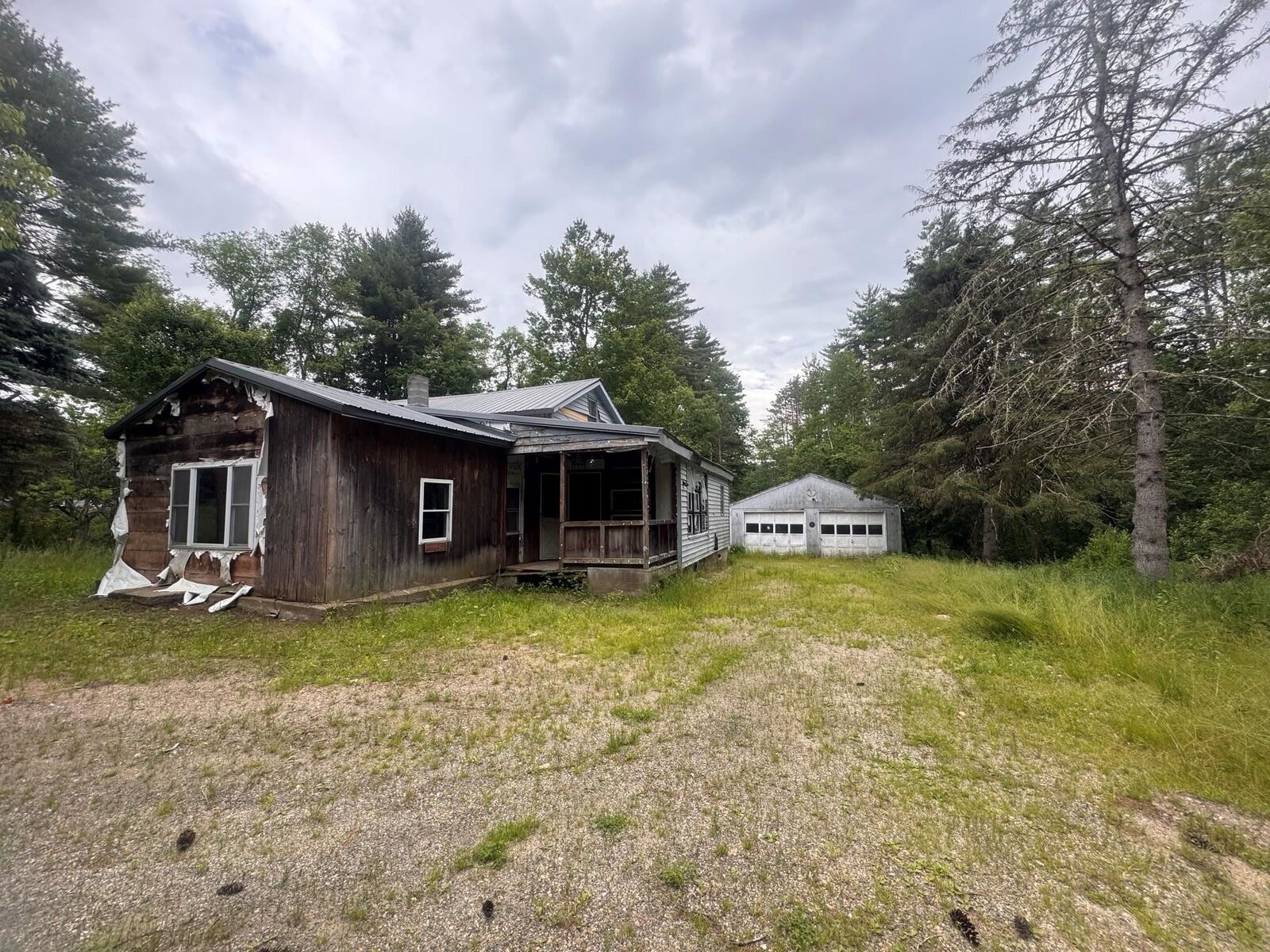 Property Photo:  190 Ashuelot Street  NH 03470 