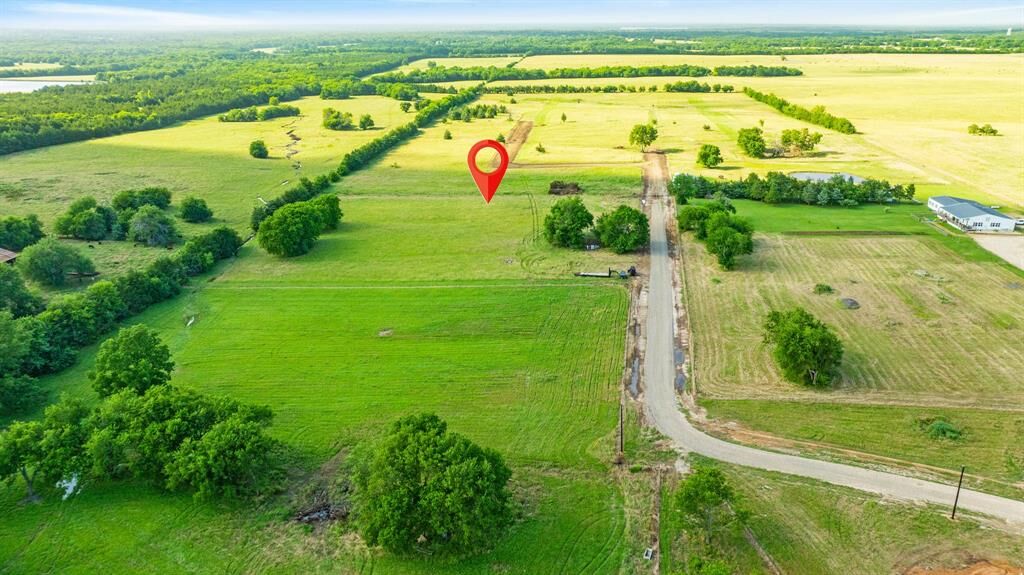 Property Photo:  393 Private Road 33261  TX 75486 