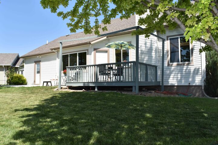 Property Photo:  403 Wild Plum Way  IA 51054 
