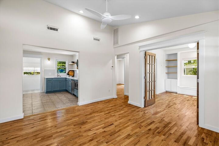 Property Photo:  804 NW B Street  AR 72712 