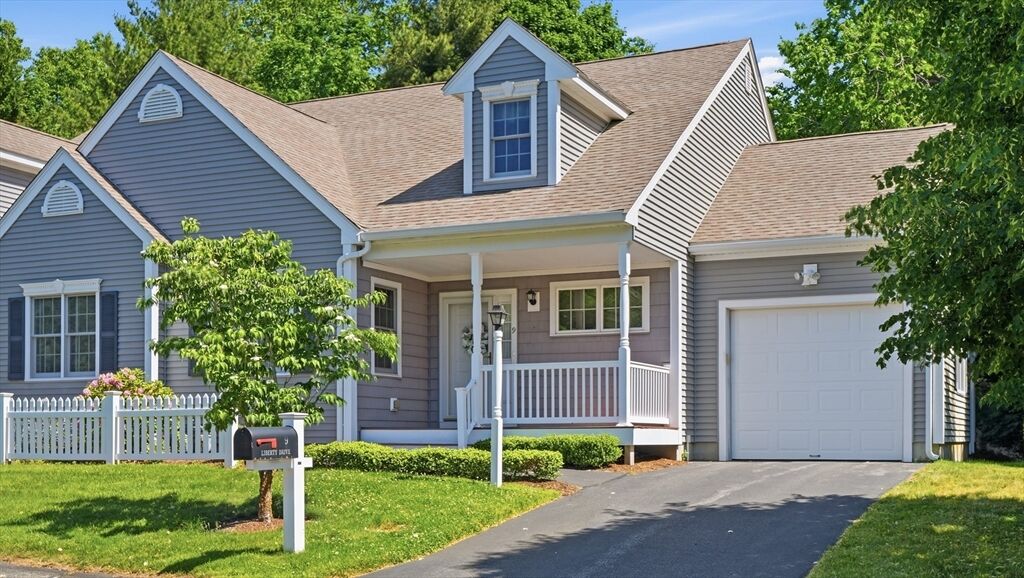 Property Photo:  9 Liberty Drive 9  MA 02359 
