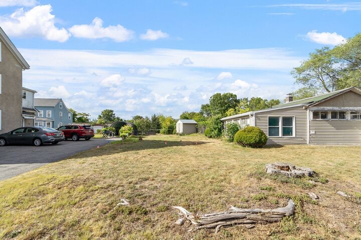 Property Photo:  14 Cross Street  MA 01801 