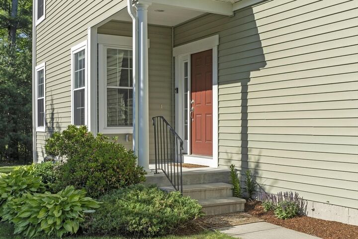 Property Photo:  27 Greenside Ln 59  MA 01720 