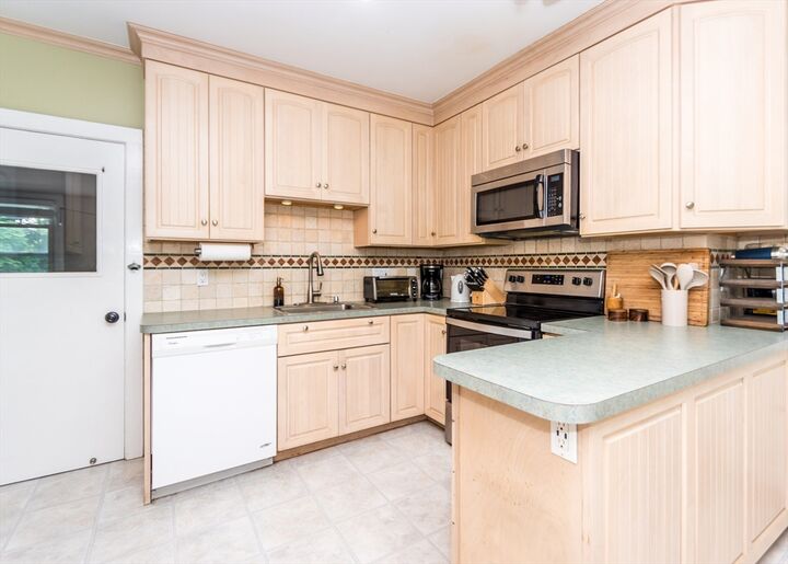 Property Photo:  103 High Street 2  MA 02451 
