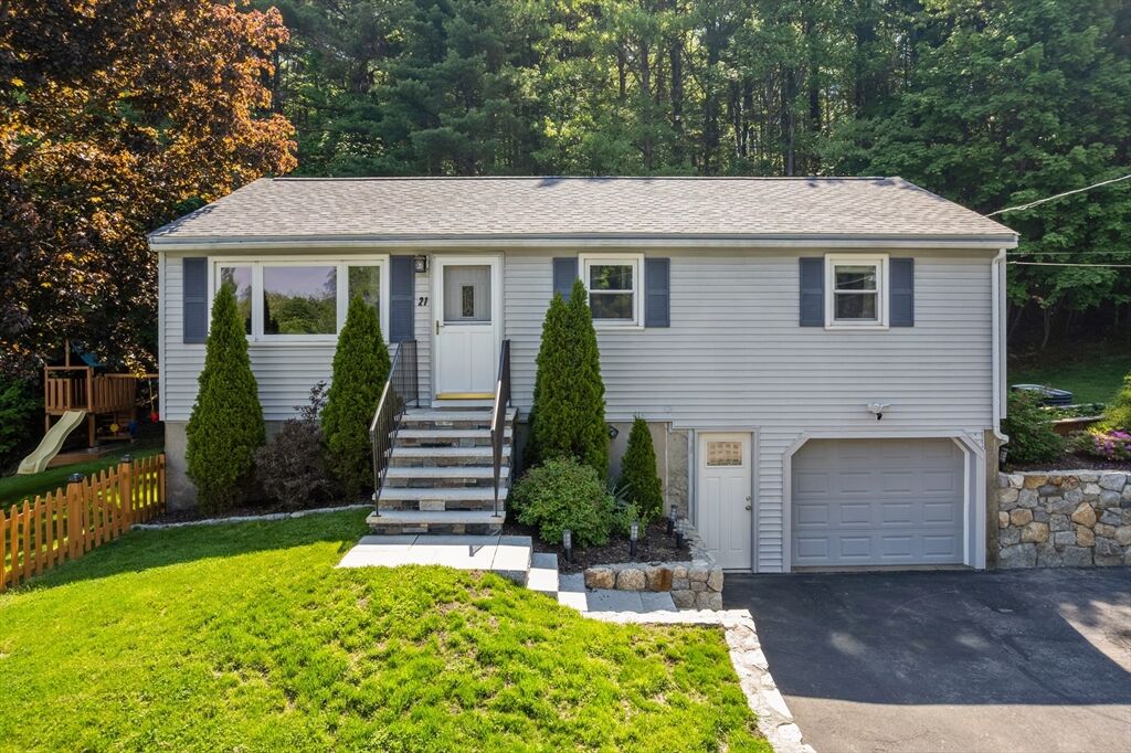 Property Photo:  21 Michigan Drive  MA 01749 