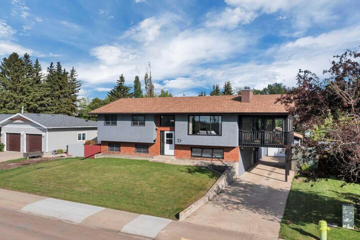 27 Warwick Drive — photo 1