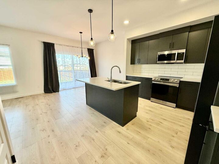Property Photo: 4022 10 Street N AB T1H 7G9