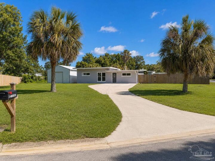 Property Photo: 2 Adkinson Dr FL 32506