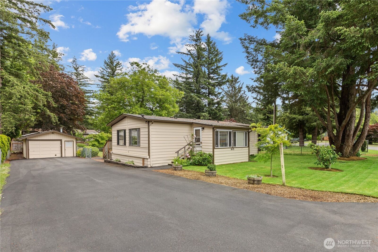 Property Photo: 605 1st Avenue W WA 98251