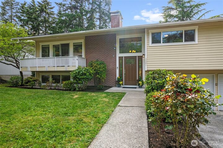Property Photo:  3401  79th Avenue SE  WA 98040 