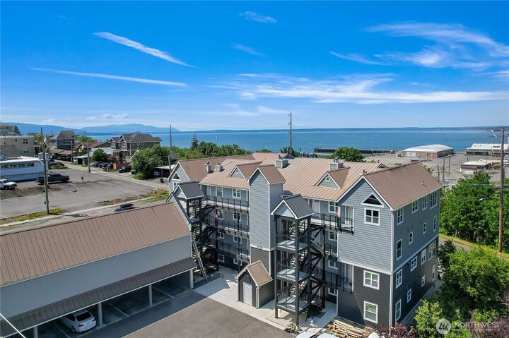 Property Photo: 705 N State Street 301 WA 98225