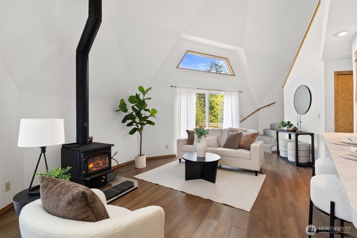 Property Photo:  5121  Viewridge Drive SE  WA 98501 