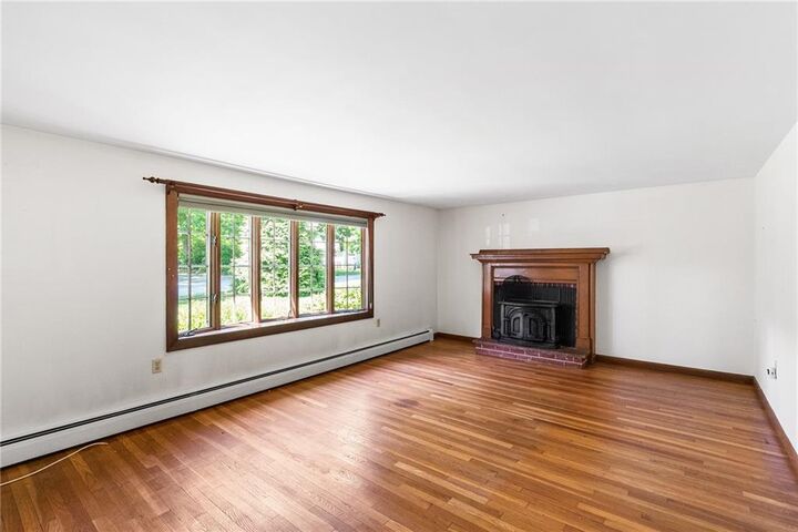 Property Photo:  105 Fairfield Drive  RI 02852 