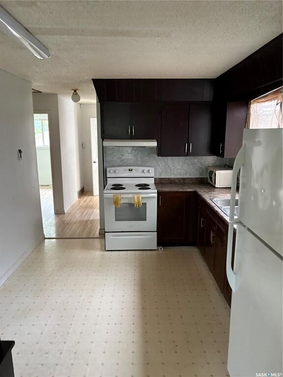 Property Photo:  1929 Quebec Street  SK S4P 1J8 