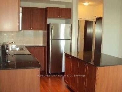Property Photo: 385 Prince Of Wales Drive 3306 ON L5B 0C6