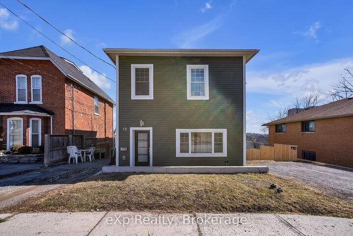 19 Isabel Street — photo 1