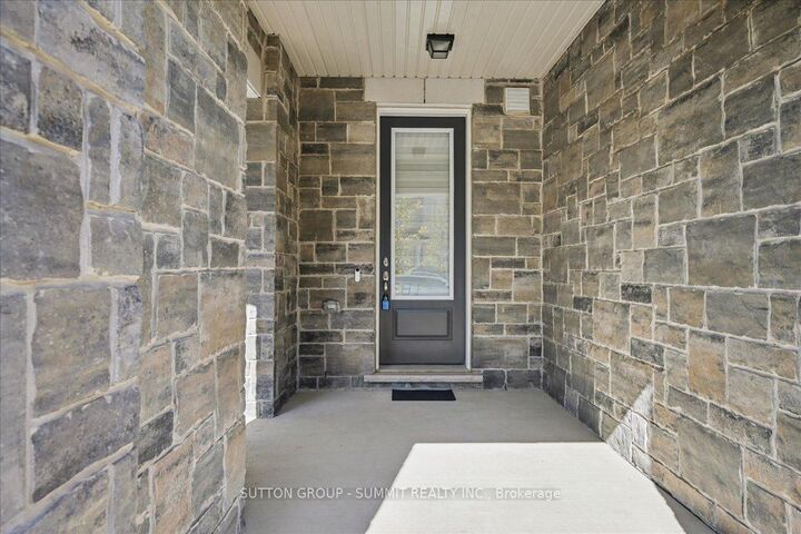 Property Photo:  1569 Denison Place  ON L9E 1Y2 