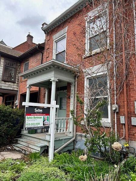 Property Photo: 200 Bagot Street ON K7L 3G1