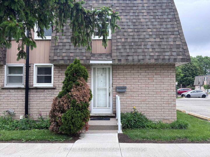 Property Photo: 153 Limeridge Road W 4 ON L9C 2V3