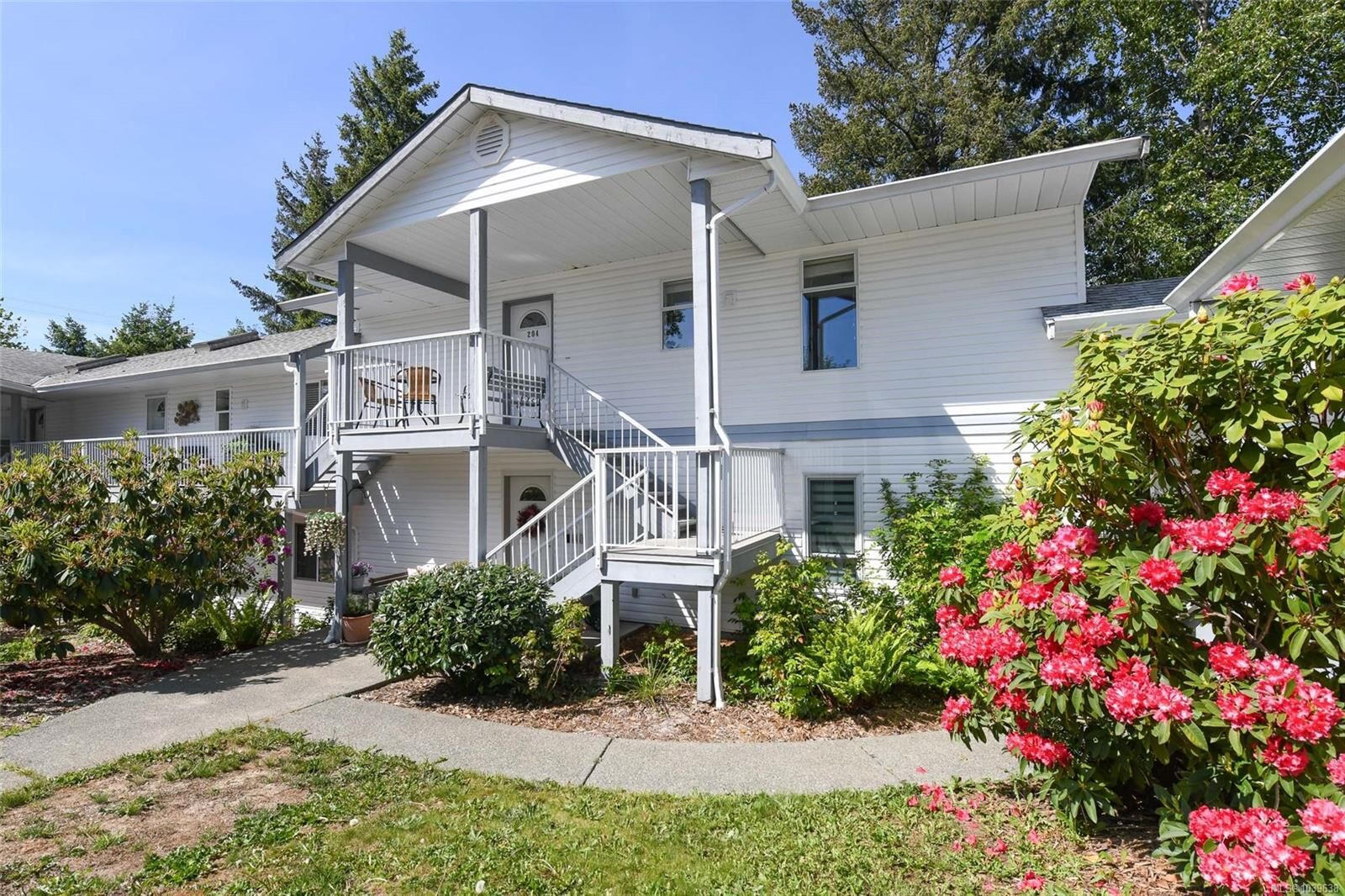 Property Photo: 220 Back Rd #204 BC V9N 3W6