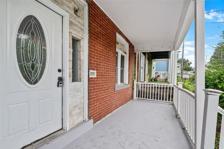Property Photo:  237 N Graham St  PA 15206 