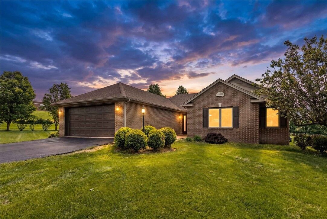 Property Photo: 108 Winfield Manor Dr PA 16046