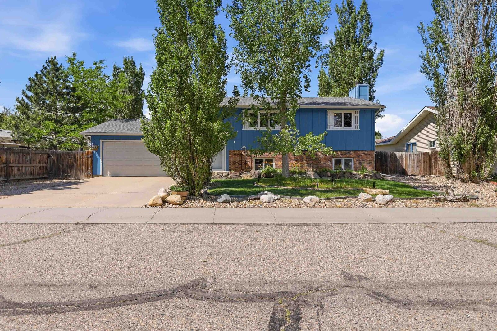 Property Photo:  5436 Pathfinder Road  WY 82604 