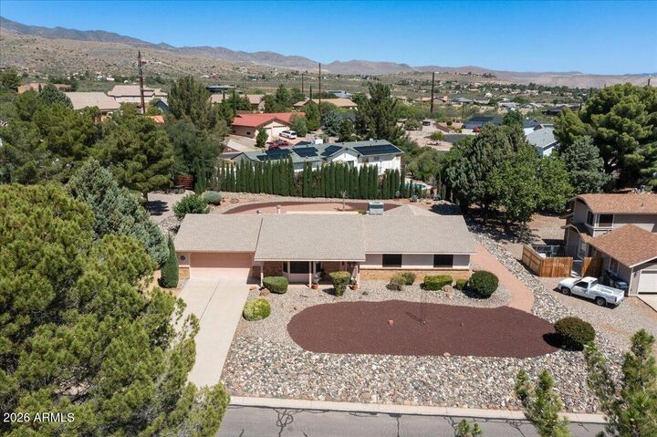 Property Photo:  580 Everett Lane  AZ 86324 