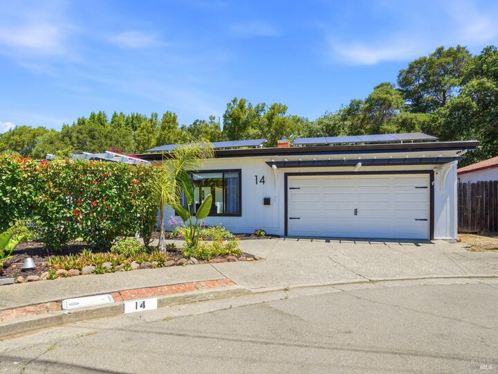 Property Photo: 14 Villa Place CA 94945
