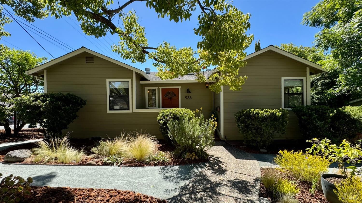 Property Photo: 936 E 3rd Street CA 94510