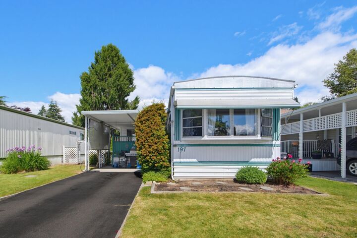 1840 160 Street 197 — photo 1